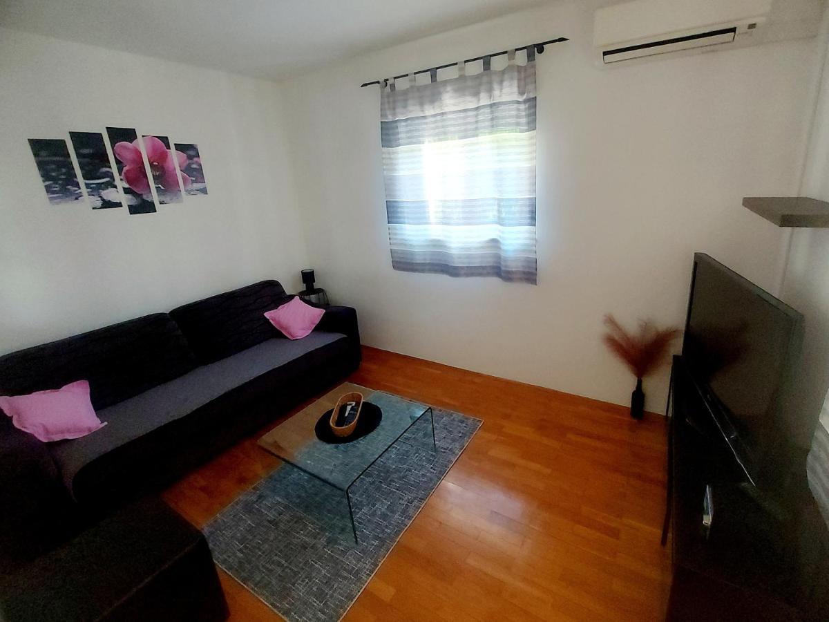 Sweet Apartment Marijana Супетар Екстериор снимка